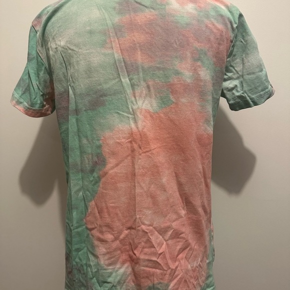 Pink Floyd graphic tie-dye T-shirt with black print EUC 2022 SZM  music band - Picture 2 of 5